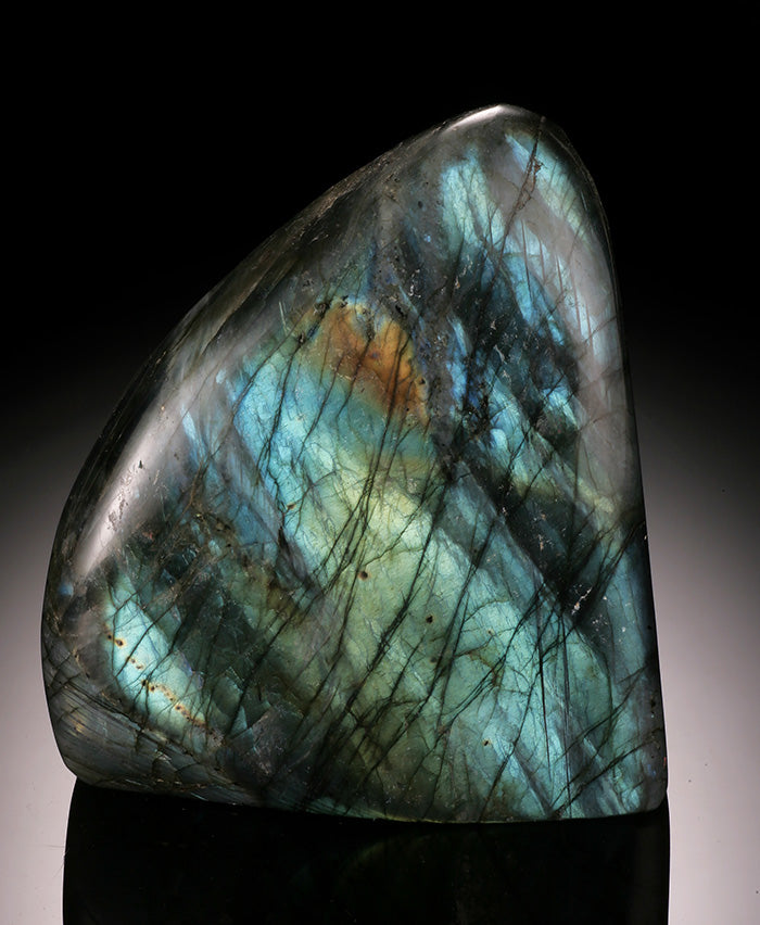 4" Labradorite