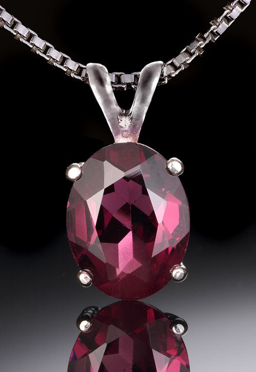 9x7mm Garnet Gemstone Pendant