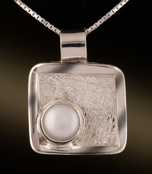 Square Pearl Pendant (with chain)