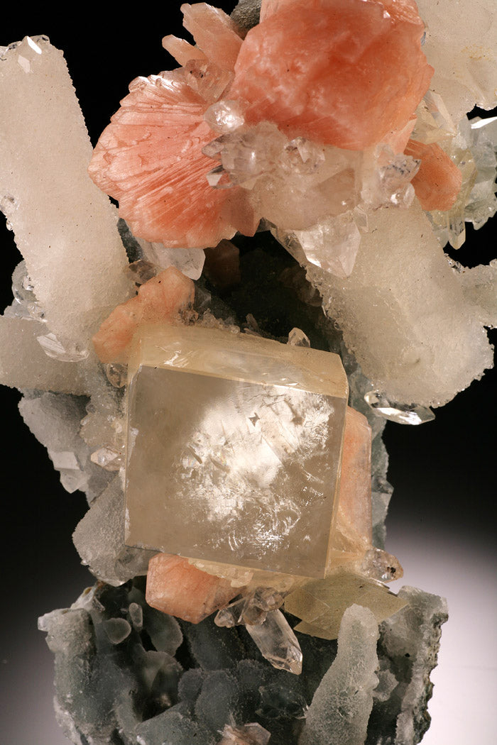 Apophyllite / Stilbite / Calcite (with stand)