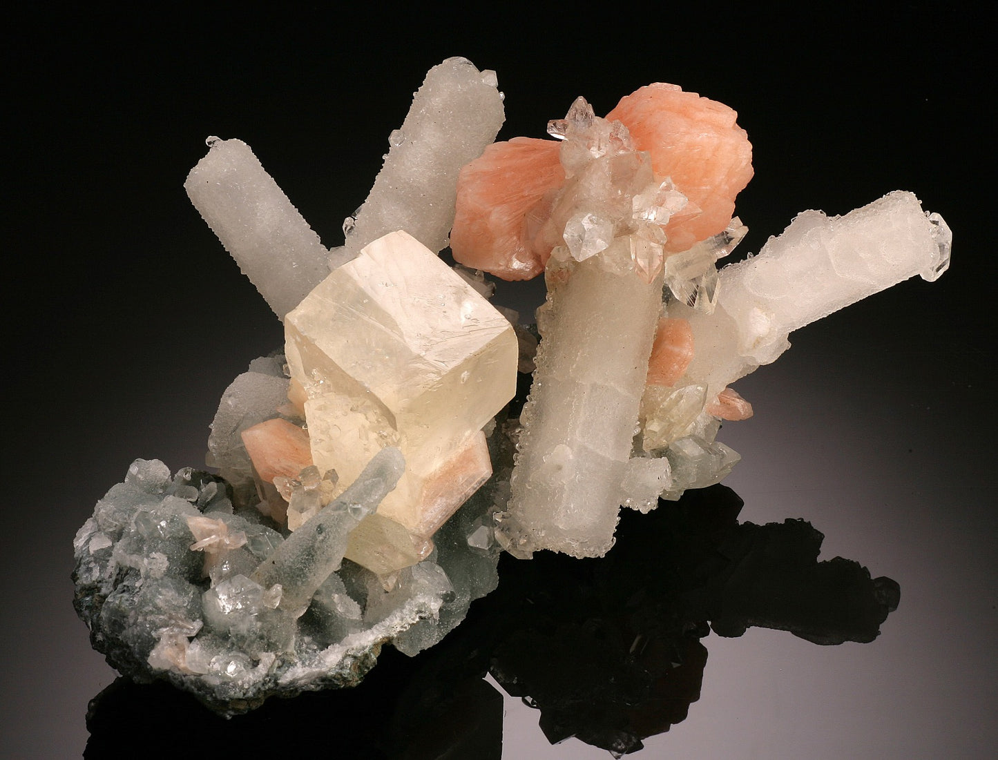 Apophyllite / Stilbite / Calcite (with stand)