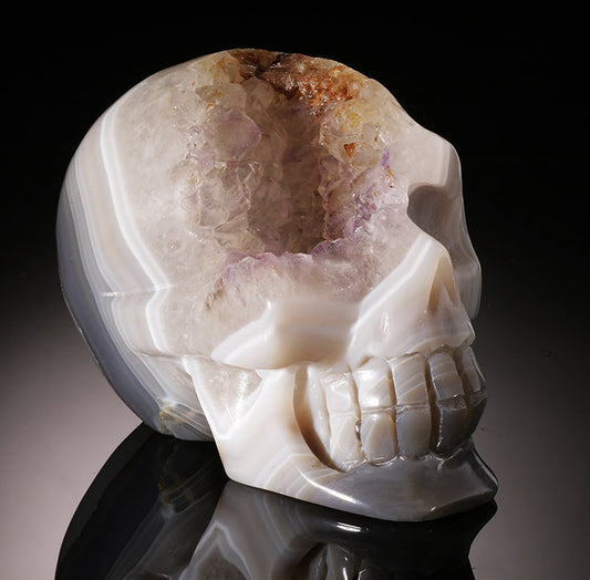 Agate Skull Carving