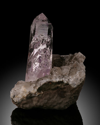 Vera Cruz Amerthyst on Calcite