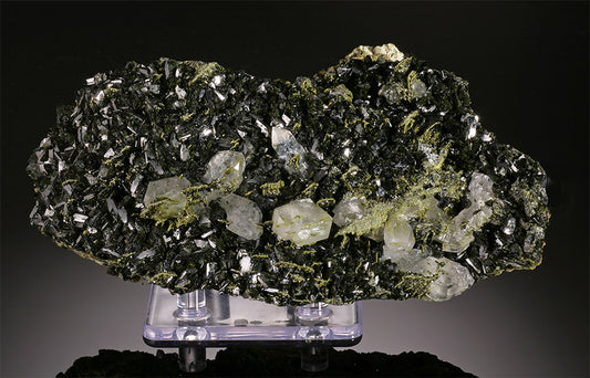 7-1/2" Epidote and Quartz (Peru)