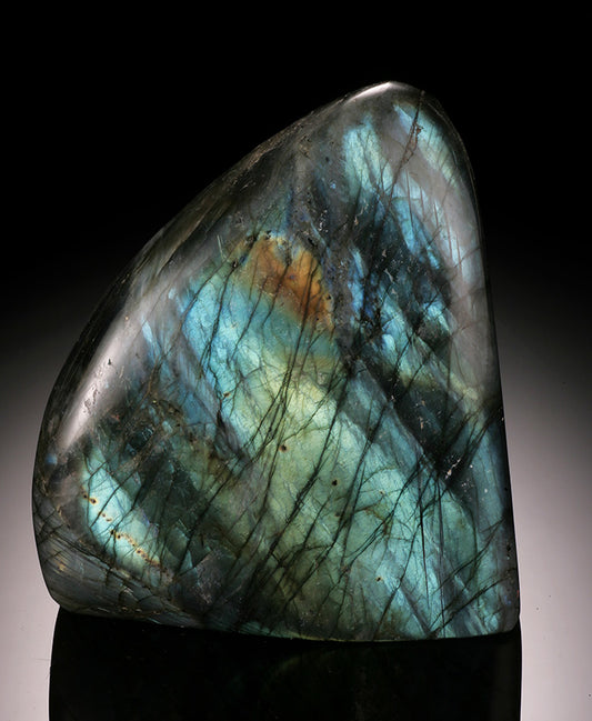 4" Labradorite